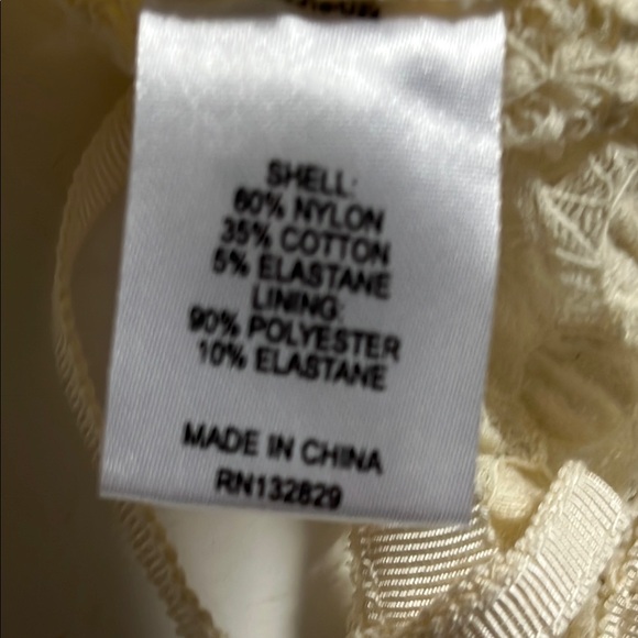 L’Academie Maxime Ivory Corset Top Sz XS - Picture 9 of 10